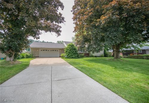 809 Mcdaniel Ave, Minerva, OH, 44657-1239 | Card Image