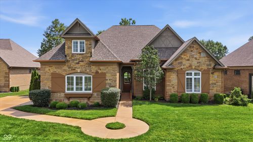 11699 West Rd, Zionsville, IN, 46077-4604 | Card Image