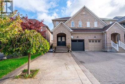 9 Martina Cres, House other with 3 bedrooms, 4 bathrooms and 3 parking in Woodbridge ON | Image 1