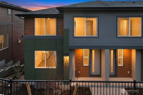 unit-d-13210 Ne 127th Way, Kirkland, WA, 98034-7735 | Card Image