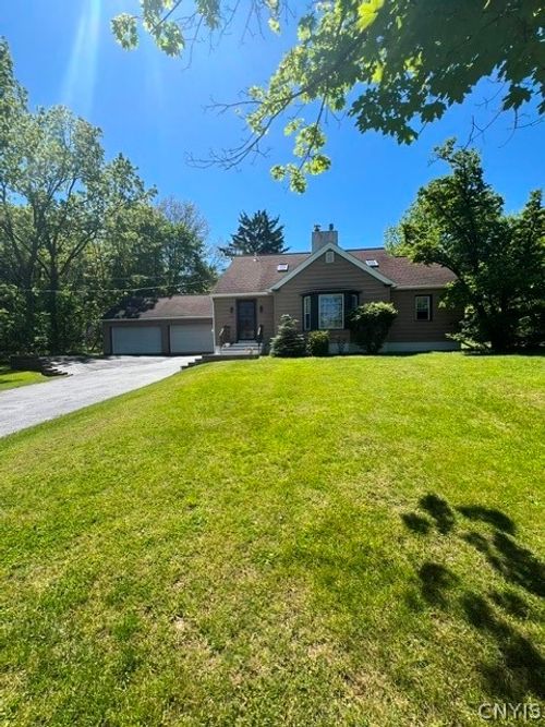 4533 Broad Rd, Syracuse, NY, 13215-2403 | Card Image