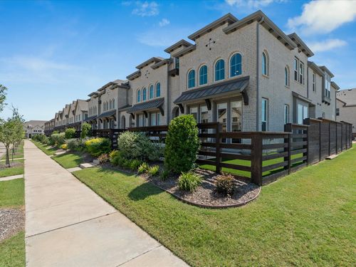 3700 Queen Rd, Sherman, TX, 75090-8915 | Card Image