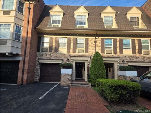 195-u-12-29 Diane Pl, Bayside, NY, 11360-1290 | Card Image