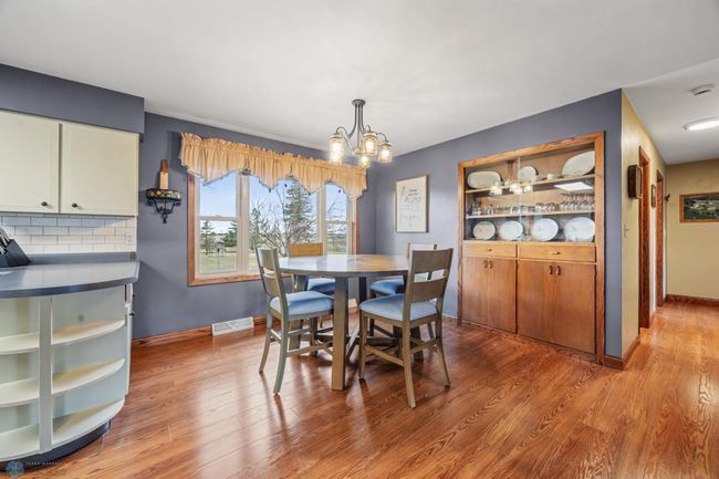 Dining Area with built-in | Image 14