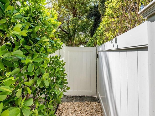 2616 26 Th Ave, House other with 4 bedrooms, 3 bathrooms and null parking in Lighthouse Point FL | Image 28