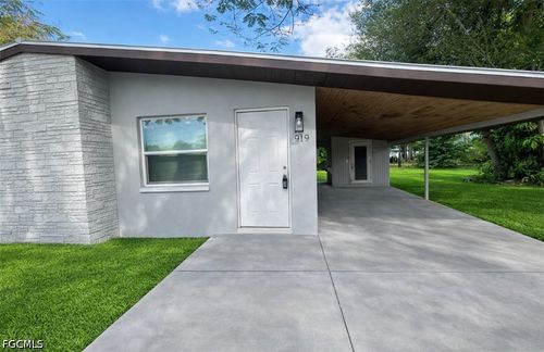 919 Freemont St, Fort Myers, FL, 33916-1445 | Card Image