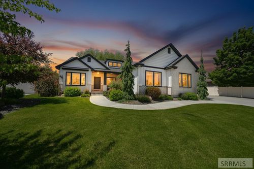 998 Grassland Drive, Idaho Falls, ID, 83404 | Card Image