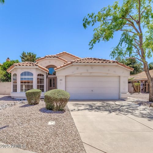 1511 W Wildhorse Ct, Chandler, AZ, 85286-6212 | Card Image