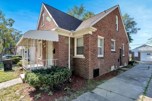 11845 Laing St, Detroit, MI, 48224-1558 | Card Image