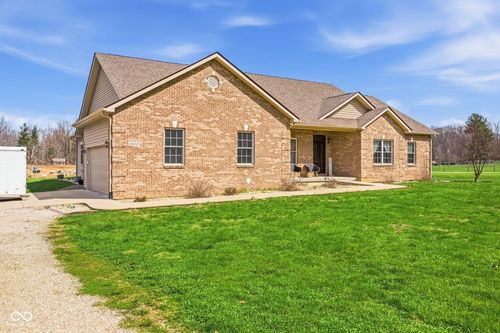 16310 E Main St, Columbus, IN, 47203-9630 | Card Image