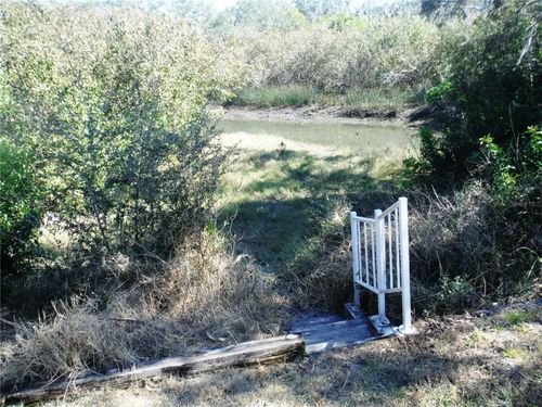 57-98 Sugar Bear Dr, SAFETY HARBOR, FL, 34695-4650 | Card Image