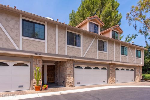 29633 Strawberry Hill Dr, Agoura Hills, CA, 91301-4007 | Card Image