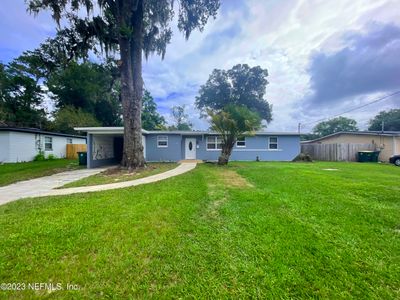 803 Leafy Lane, House other with 4 bedrooms, 2 bathrooms and null parking in Jacksonville FL | Image 2