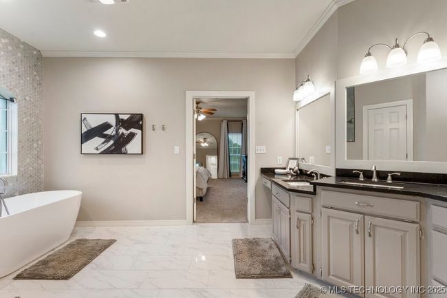 8766 Haskell Dr, House other with 4 bedrooms, 5 bathrooms and null parking in Broken Arrow OK | Image 39