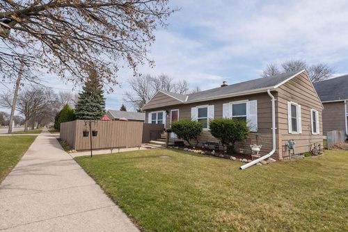 3425 W Morgan Avenue, Milwaukee, WI, 53221 | Card Image