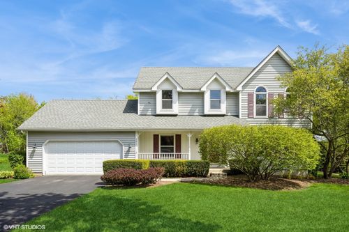 321 Greens View Dr, Algonquin, IL, 60102-9760 | Card Image