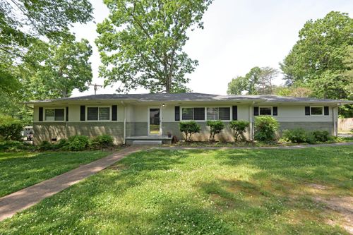 2531 Avalon Cir, Chattanooga, TN, 37415-6356 | Card Image