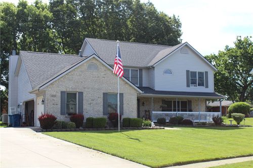 1070 Winston Ln, Tipp City, OH, 45371-9394 | Card Image