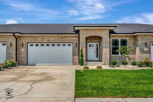 362 White Hawk Way, Manteno, IL, 60950-5204 | Card Image