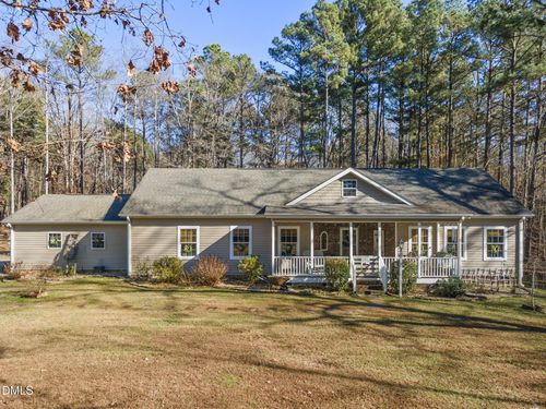 28 Jasper Ln, Sanford, NC, 27330-6013 | Card Image