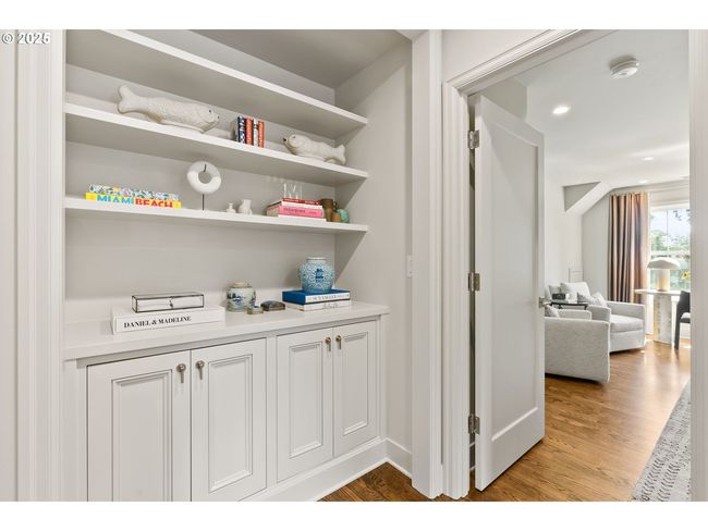 817 D Ave, House other with 3 bedrooms, 4 bathrooms and 2 parking in Lake Oswego OR | Image 32