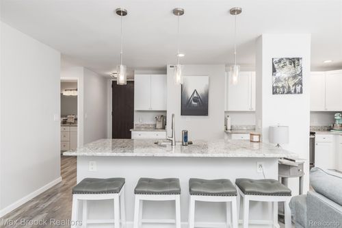 apt-1107-8200 E Jefferson Ave, Detroit, MI, 48214-3960 | Card Image