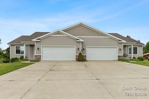 4684-46824684 S Shooks Ct, Hudsonville, MI, 49426-8018 | Card Image