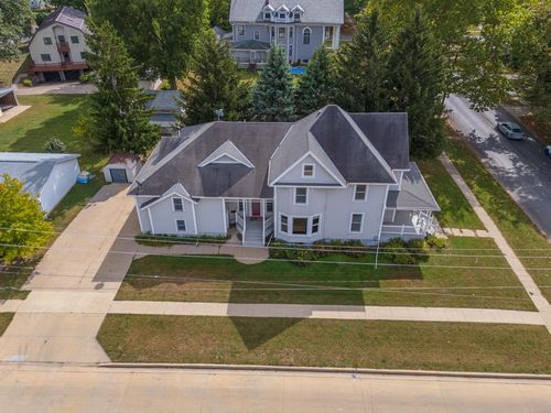 304 S Mill St, Pontiac, IL, 61764-2458 | Card Image