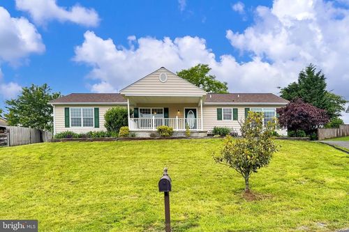 97 Lair Way, INWOOD, WV, 25428-3902 | Card Image