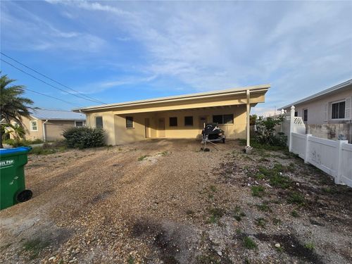 249 144th Ave, MADEIRA BEACH, FL, 33708-2194 | Card Image