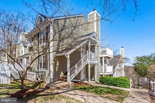 1-2805 S Woodrow St, Arlington, VA, 22206-3300 | Card Image