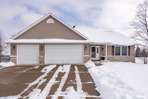 6112 34th Avenue A Ct, Moline, IL, 61265-7626 | Card Image