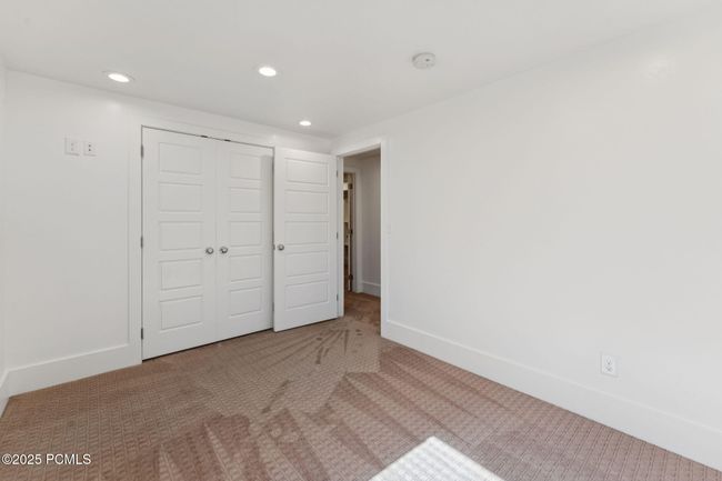 415 E 360, House other with 6 bedrooms, 4 bathrooms and null parking in Midway UT | Image 43