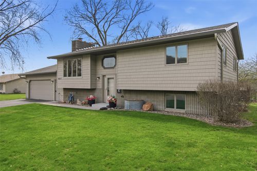 517 Lincoln St, Nelson, WI, 54756 | Card Image