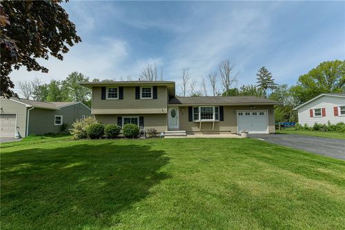 95 Ridgelea Court, Greece, NY, 14615 | Card Image