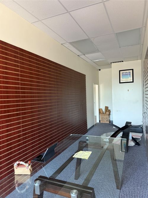 6102 Skillman St, Dallas, TX, 75231-7811 | Card Image