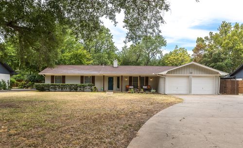 2221 N Mill St, Lewisville, TX, 75057-2117 | Card Image