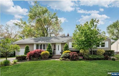 138 Sunset St, Dumont, NJ, 07628-1506 | Card Image