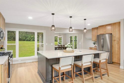 2040 Vagabond Ln N, Plymouth, MN, 55447-2042 | Card Image