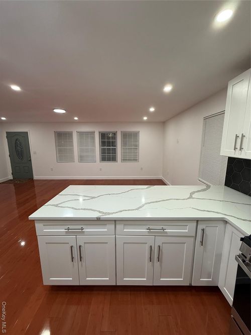 107 220th St, Queens Village, NY, 11429-2444 | Card Image