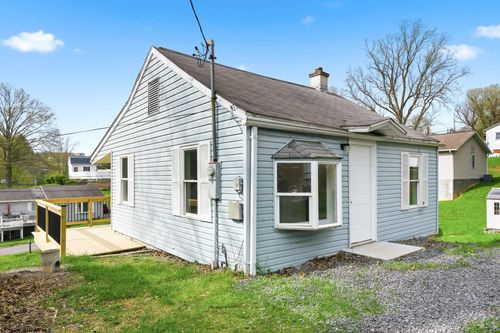 31 W 2nd St, Westover, WV, 26501-3840 | Card Image
