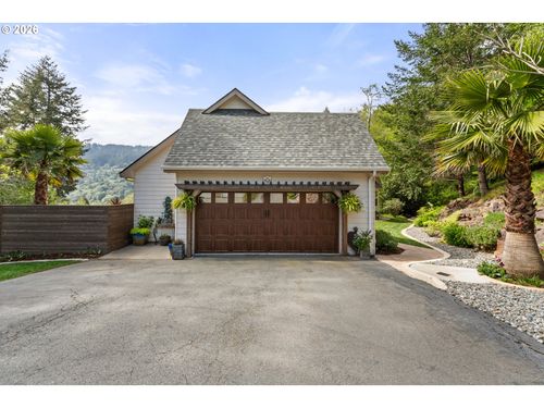 17146 Mountain Dr Ln, Brookings, OR, 97415 | Card Image