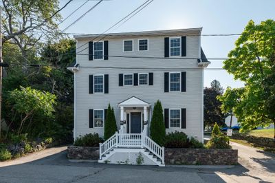 C - 5 Pleasant Street, Condo with 2 bedrooms, 2 bathrooms and null parking in Kittery ME | Image 2