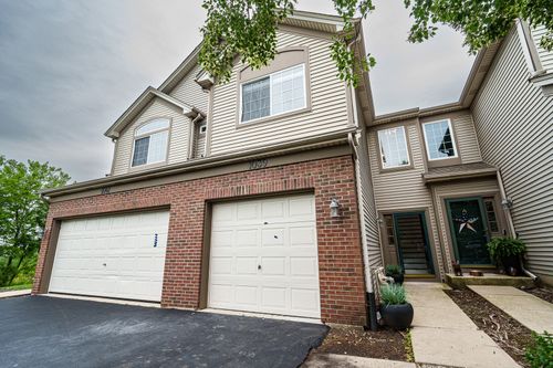 1039-1039 Woodview Ct, Aurora, IL, 60502-9096 | Card Image
