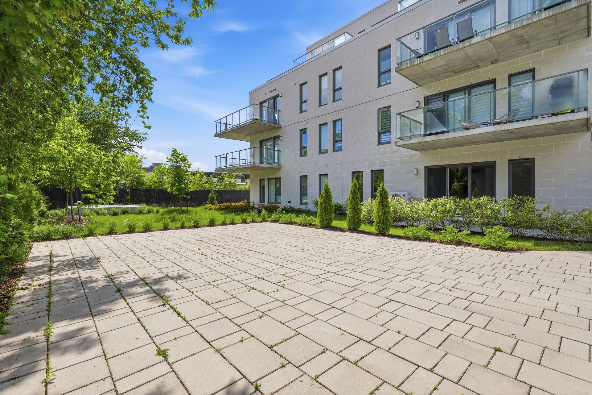 Residential in Montréal (Saint-Laurent)