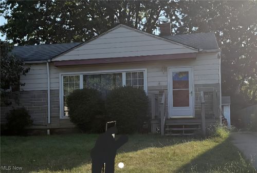 1572 Empire Rd, Wickliffe, OH, 44092-1008 | Card Image