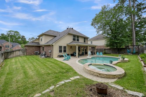 40 Westchester Dr, Conroe, TX, 77304-1134 | Card Image