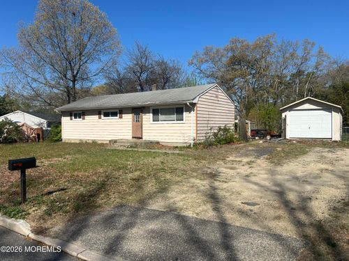 10 Sunset Dr, Howell, NJ, 07731-2741 | Card Image