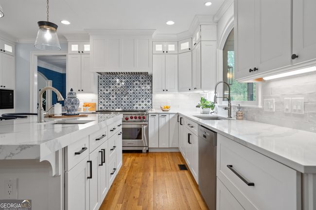9985 High Falls Pointe, House other with 7 bedrooms, 5 bathrooms and 3 parking in Alpharetta GA | Image 16