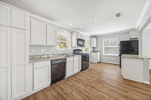 apt-2-1548 Ashland St, Houston, TX, 77008-4155 | Card Image